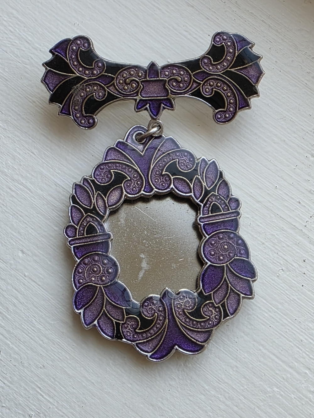 Vintage Purple Black Enamel Photo Frame Brooch Pin Art Deco Revival - Picture 2 of 9
